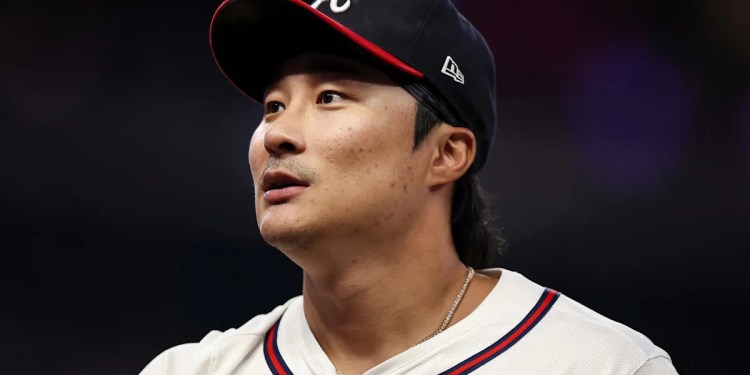 Ha-seong Kim to miss four months due to offseason injury Ha-seong Kim to miss four months due to offseason injury
