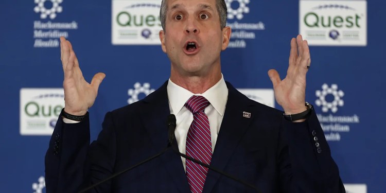 Giants assistant coach joins Raiders, leaving Harbaugh’s staff incomplete Giants assistant coach joins Raiders, leaving Harbaugh’s staff incomplete