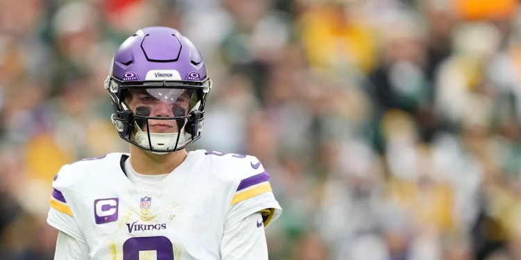 J.J. McCarthy practices fully, set to start Sunday J.J. McCarthy practices fully, set to start Sunday