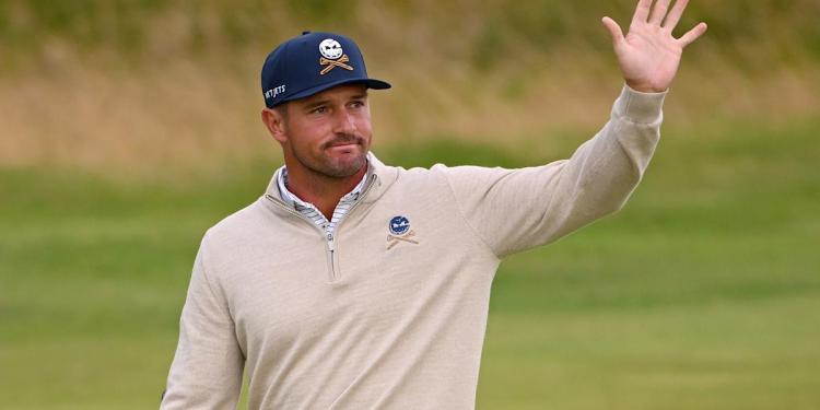 Bryson DeChambeau achieves goal of sinking hole-in-one over his house Bryson DeChambeau achieves goal of sinking hole-in-one over his house