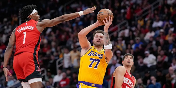 Doncic guides Lakers to 100-92 win over Rockets Doncic guides Lakers to 100-92 win over Rockets