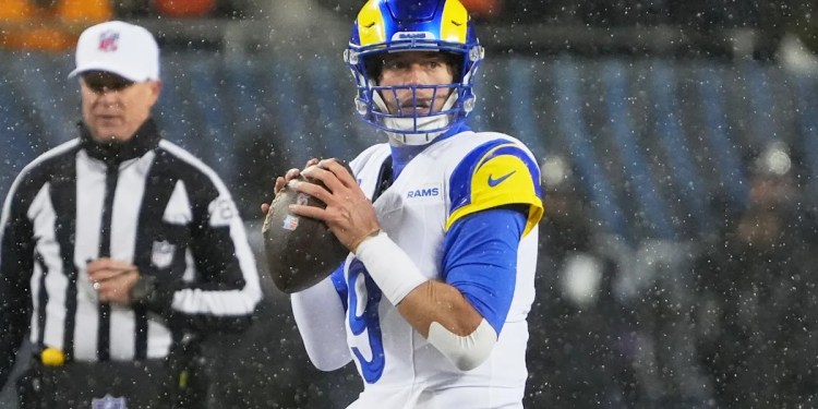 Remaining Teams in NFL Playoffs
AFC and NFC Title Game Matchups Remaining Teams in NFL Playoffs
AFC and NFC Title Game Matchups