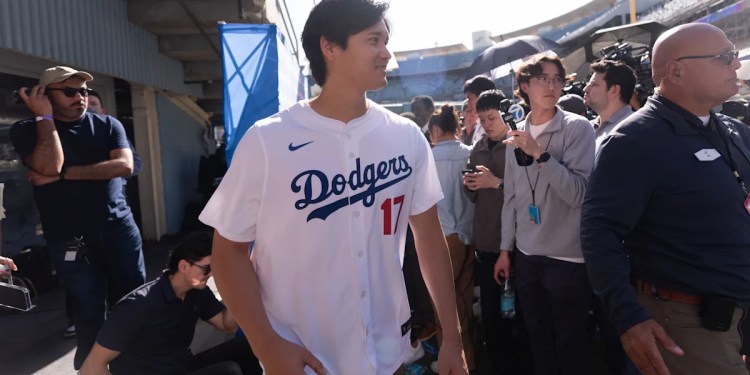 MLB Salaries Rise 1.4% to .7 Million in 2025 MLB Salaries Rise 1.4% to .7 Million in 2025