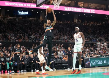 Spurs Defeat Suns 121-94 Spurs Defeat Suns 121-94