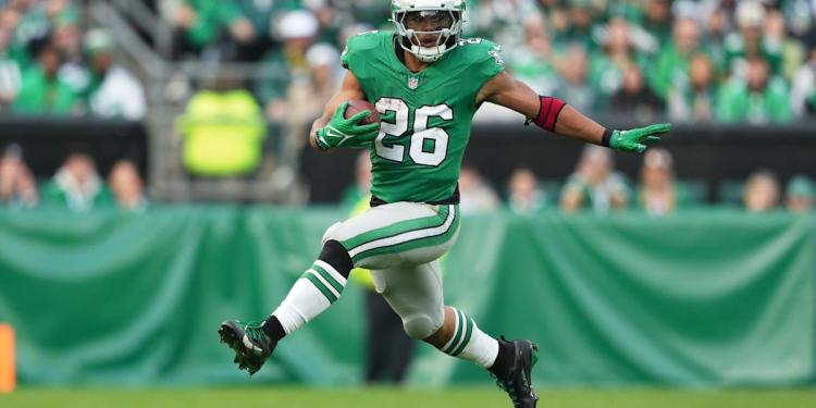 Week 17 Wrap: Saquon Barkley surpasses 2,000 rushing yards in the fantasy football championships Week 17 Wrap: Saquon Barkley surpasses 2,000 rushing yards in the fantasy football championships