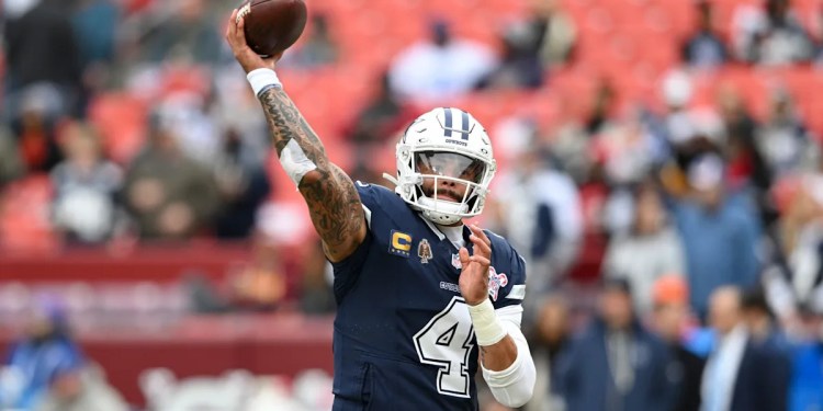 Dak Prescott Throws TD Pass for 7-0 Cowboys Lead Dak Prescott Throws TD Pass for 7-0 Cowboys Lead