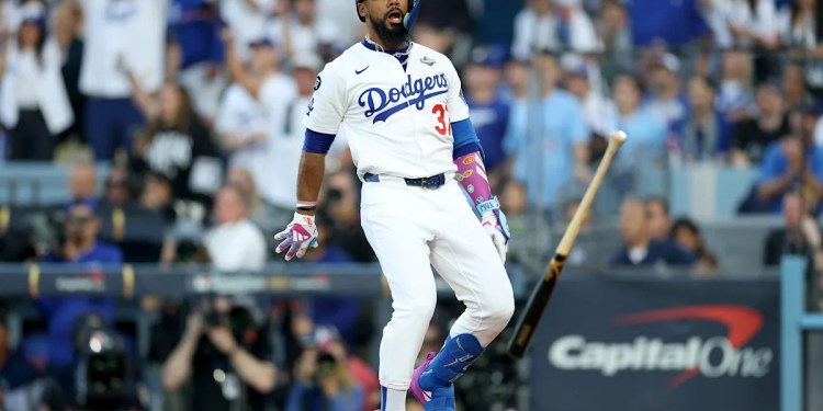Dodgers Not Expected to Trade Teoscar Hernández Dodgers Not Expected to Trade Teoscar Hernández