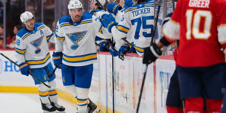 Panthers lose to Blues 6-2 Panthers lose to Blues 6-2