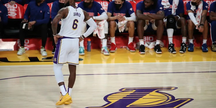 NBA Requests Cell Phones from Team Employees in Gambling Probe NBA Requests Cell Phones from Team Employees in Gambling Probe