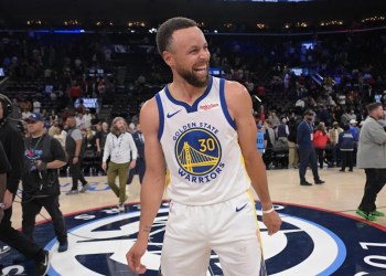 Stephen Curry leads Warriors to victory over Clippers in play-in Stephen Curry leads Warriors to victory over Clippers in play-in