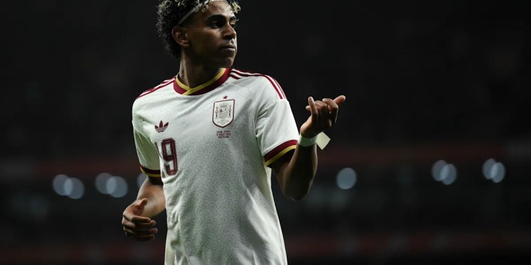 FIFA Rankings: France Overtakes Spain FIFA Rankings: France Overtakes Spain