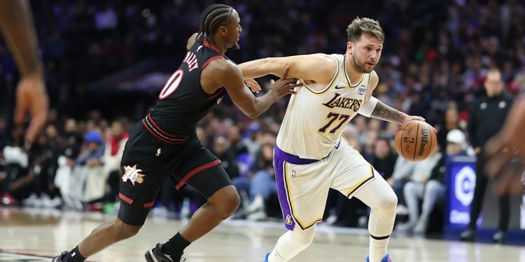 Sixers Lose to Lakers in Close Game Sixers Lose to Lakers in Close Game