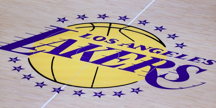 Lakers hire two Dodgers executives for advisory positions Lakers hire two Dodgers executives for advisory positions