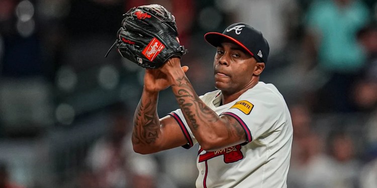 Braves Re-sign Raisel Iglesias and Acquire Mauricio Dubón Braves Re-sign Raisel Iglesias and Acquire Mauricio Dubón
