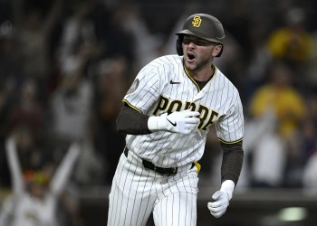 Jackson Merrill plays in Padres’ loss with three hits Jackson Merrill plays in Padres’ loss with three hits