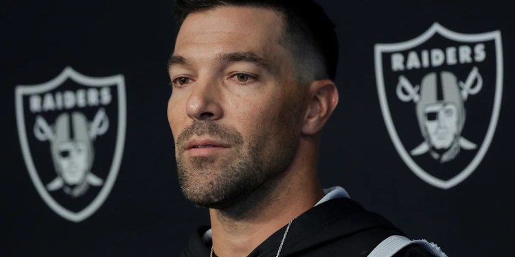 Rob Leonard Named Defensive Coordinator for Las Vegas Raiders Rob Leonard Named Defensive Coordinator for Las Vegas Raiders