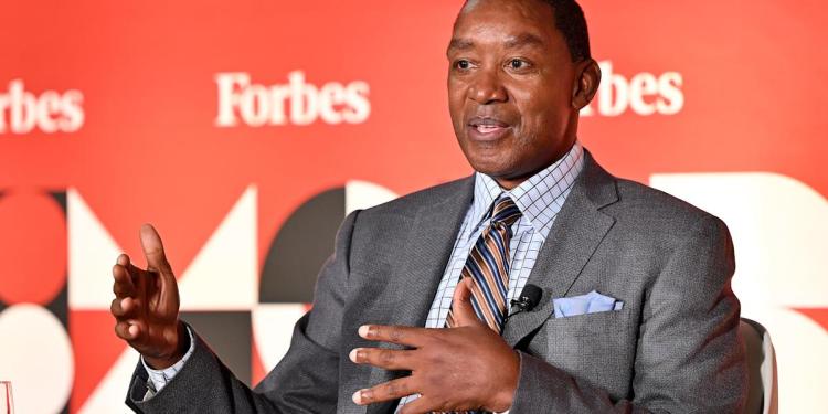 Basketball Hall of Famer Isiah Thomas reveals Bell’s palsy diagnosis Basketball Hall of Famer Isiah Thomas reveals Bell’s palsy diagnosis