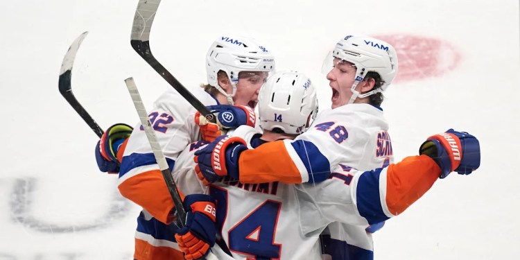 Islanders Defeat Sharks 2-1 in Overtime Islanders Defeat Sharks 2-1 in Overtime