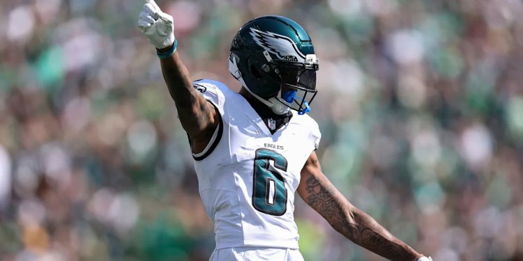 DeVonta Smith Prepares for Major Game Appearance DeVonta Smith Prepares for Major Game Appearance