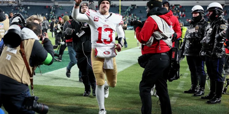 NFL Playoff Schedule: Seahawks Host 49ers
Broncos and AFC Await Matchups NFL Playoff Schedule: Seahawks Host 49ers
Broncos and AFC Await Matchups