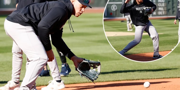 Aaron Judge practices at third base during Yankees warmup Aaron Judge practices at third base during Yankees warmup