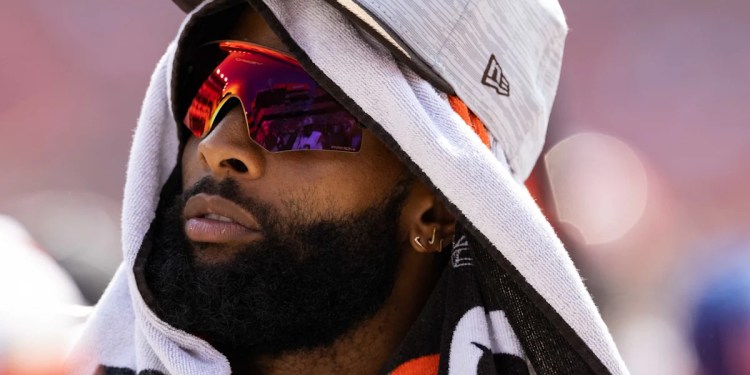 Daily Dawg Chow 3/25: Cleveland Considers Receiver Reunion Daily Dawg Chow 3/25: Cleveland Considers Receiver Reunion