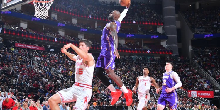 Lakers extend winning streak to seven games with victory over Rockets Lakers extend winning streak to seven games with victory over Rockets