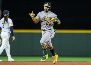 Athletics Defeat Mariners 6-4 in Seattle Athletics Defeat Mariners 6-4 in Seattle