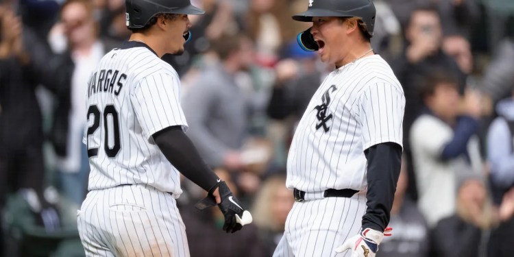 White Sox Beat Blue Jays 6-3 for Second Straight Win White Sox Beat Blue Jays 6-3 for Second Straight Win