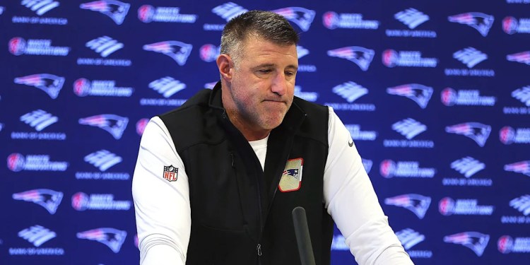 Mike Vrabel: Patriots Need Improvement on Established Foundation Mike Vrabel: Patriots Need Improvement on Established Foundation