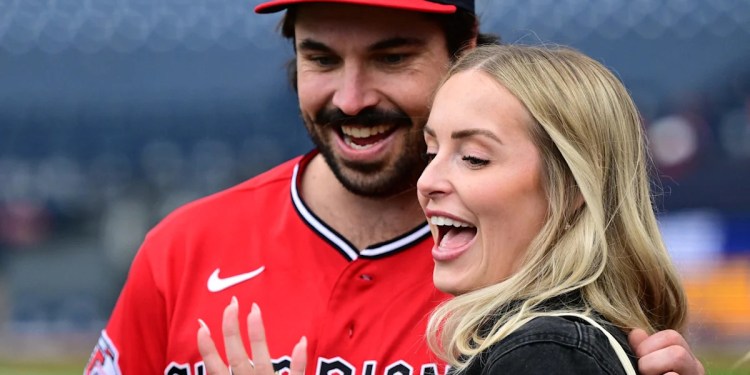Austin Hedges proposes to girlfriend on field after game Austin Hedges proposes to girlfriend on field after game