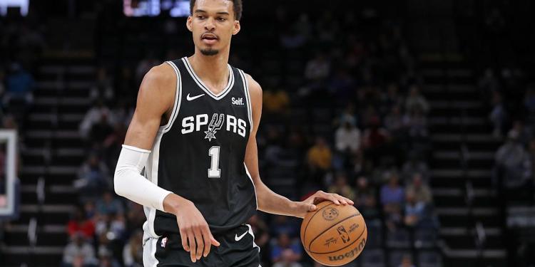 Fantasy Basketball Rankings: Center draft tiers for 2024-25 NBA season Fantasy Basketball Rankings: Center draft tiers for 2024-25 NBA season