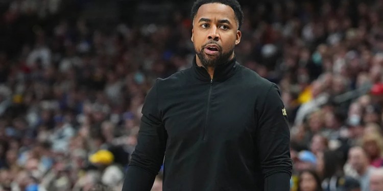 Suns' coaching search reportedly down to two Cavaliers assistants, Johnnie Bryant and Jordan Ott Suns' coaching search reportedly down to two Cavaliers assistants, Johnnie Bryant and Jordan Ott