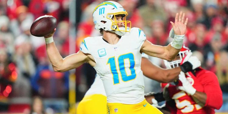 Fantasy Football Week 15 Rankings (Full-PPR) Fantasy Football Week 15 Rankings (Full-PPR)