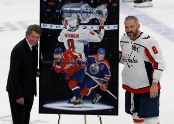 Alex Ovechkin, Wayne Gretzky share a moment after Ovechkin’s historic 895th goal: ‘I’m not sure who’s going to get more goals than that’ Alex Ovechkin, Wayne Gretzky share a moment after Ovechkin’s historic 895th goal: ‘I’m not sure who’s going to get more goals than that’