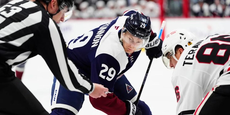 Blackhawks vs. Avalanche: Game 22 Preview and Viewing Information Blackhawks vs. Avalanche: Game 22 Preview and Viewing Information