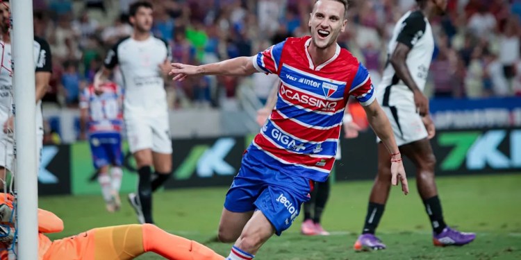 Fortaleza defeats Corinthians, moves out of Z-4 after 27 rounds Fortaleza defeats Corinthians, moves out of Z-4 after 27 rounds