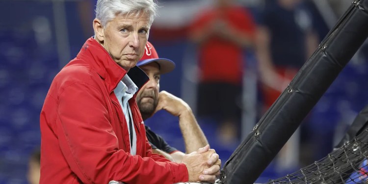 Phillies Face Tough Decisions as Playoff Chances Decrease Phillies Face Tough Decisions as Playoff Chances Decrease