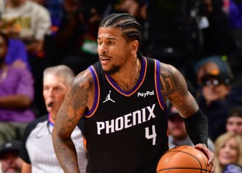 Green scores 36 points as Suns defeat Warriors 111-96 Green scores 36 points as Suns defeat Warriors 111-96