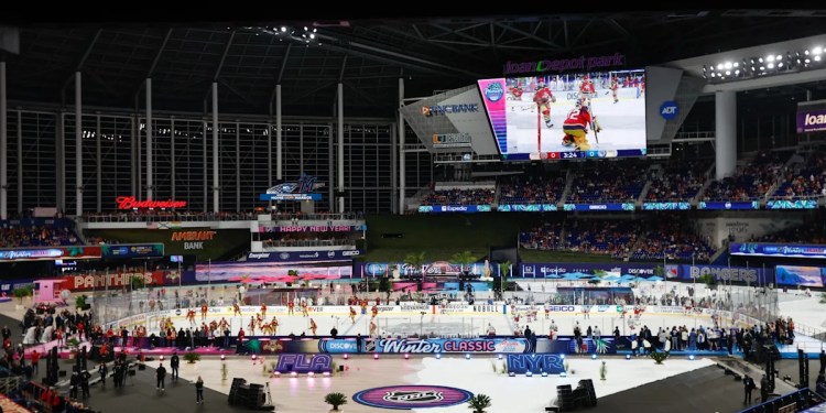 Rangers defeat Panthers 5-1 in Miami outdoor hockey game Rangers defeat Panthers 5-1 in Miami outdoor hockey game