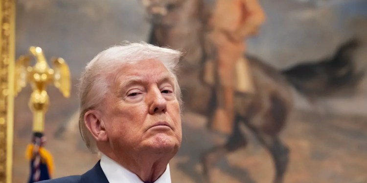 Former NFL Players Granted Presidential Pardons Former NFL Players Granted Presidential Pardons