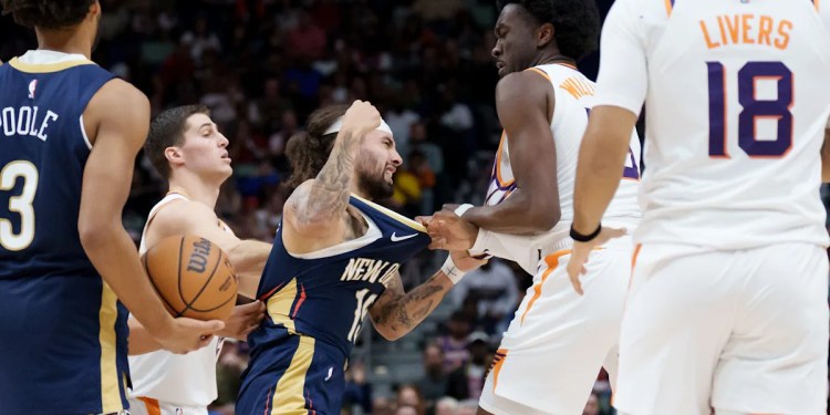 Jose Alvarado, Mark Williams Ejected in Suns vs. Pelicans Game Jose Alvarado, Mark Williams Ejected in Suns vs. Pelicans Game
