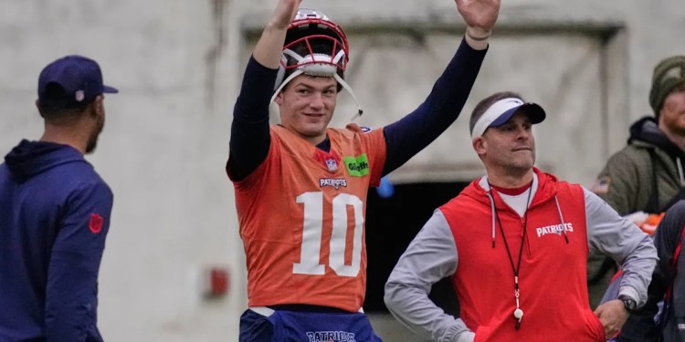 Josh McDaniels Joins Super Bowl as Assistant After Second Firing Josh McDaniels Joins Super Bowl as Assistant After Second Firing