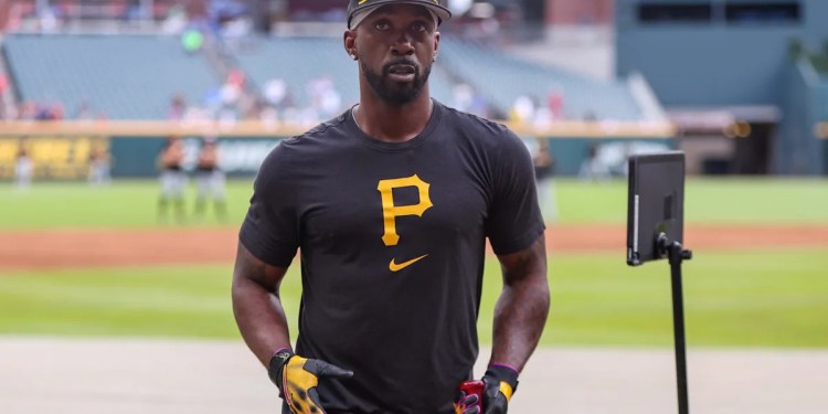 Andrew McCutchen discusses issues with Pirates after fan-fest absence Andrew McCutchen discusses issues with Pirates after fan-fest absence