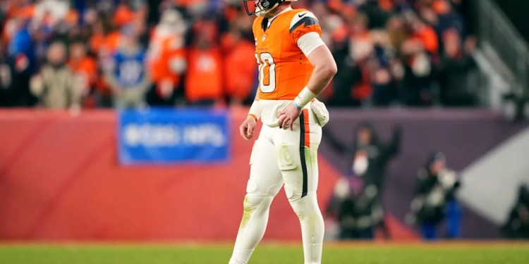 Bo Nix Returns to Running Bo Nix Returns to Running