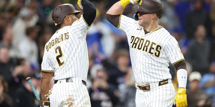 Padres Win Game 1 Against Cubs; Machado Exits Early Padres Win Game 1 Against Cubs; Machado Exits Early