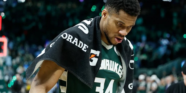 Giannis Antetokounmpo continues to evaluate his future with Milwaukee Bucks: Report Giannis Antetokounmpo continues to evaluate his future with Milwaukee Bucks: Report