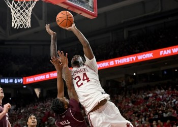 Richmond leads Arkansas to 99-84 win over Texas A&M Richmond leads Arkansas to 99-84 win over Texas A&M