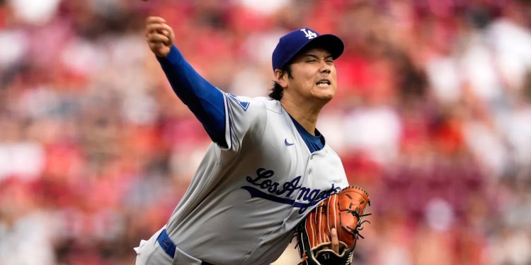 Shohei Ohtani exits mound early with Dodgers trainer after throwing 6 straight balls Shohei Ohtani exits mound early with Dodgers trainer after throwing 6 straight balls