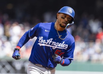 Mookie Betts Injured During Dodgers Win, Undergoes MRI Mookie Betts Injured During Dodgers Win, Undergoes MRI